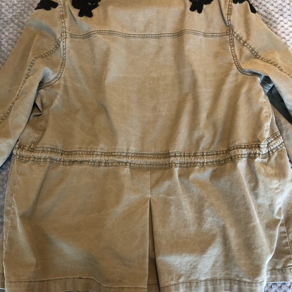 LANE BRYANT: Lace Fashion Utility Jacket - Picture 4 of 6